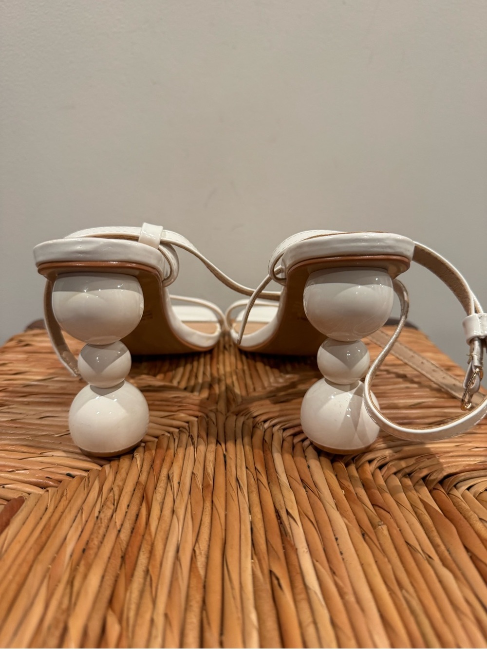 Fashion Nova White Sculpted-Bead Heel Strappy Sandals size 9 - Picture 4 of 6